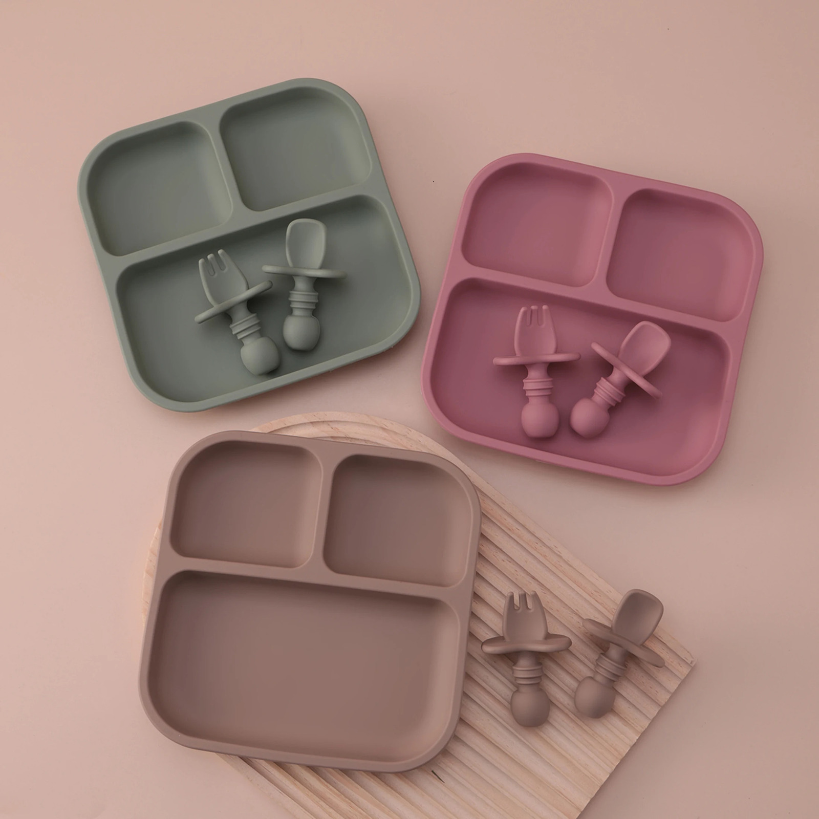 Color Kids 1Set BPA Free Silicone Square Baby Feeding Set Suction Plates Training Fork Spoon For 0-6 Years Childrens Tableware 250617