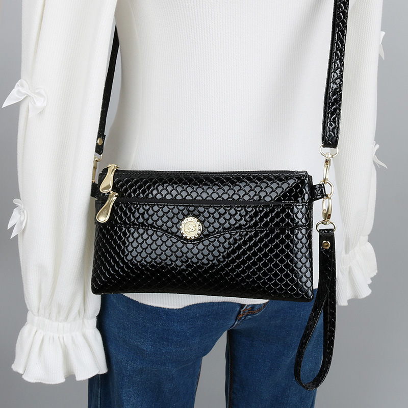 Free Shipping 2025 New Designer Bag High-end Trendy Snake Skin Pattern Solid Color Women's Handbag Casual Fashion High-quality Shopping Bag