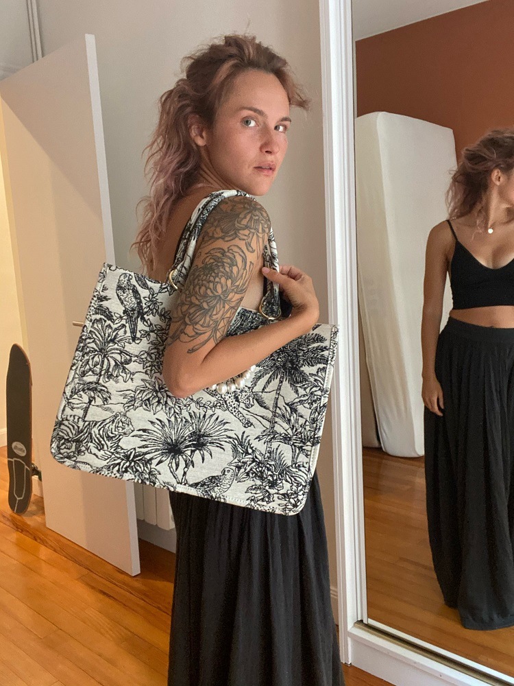 Free Shipping 2025 New Designer Bag Large Capacity Tiger Pattern Women's Pearl Shoulder Handbag High Quality Leisure Boutique Shopping Bag Commut