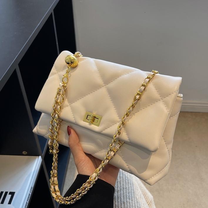 Free shipping designer Bag Quilted Chain Bag Women Bag 2025 New Fashion Versatile Small Square Bag High-end Shoulder Bag Crossbody Bag