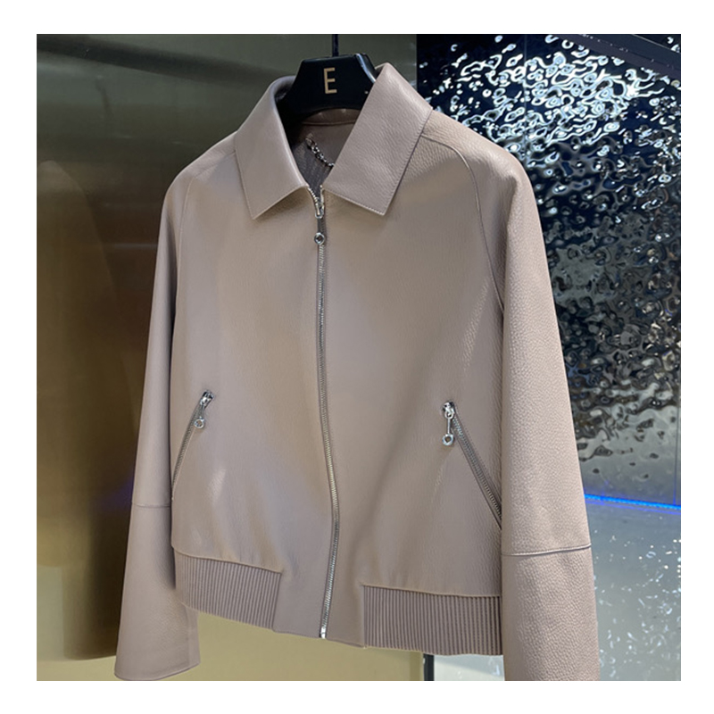 Chic Autumn Collection: Sleek Ladies' Leather Coat w/ Stand-Up Collar