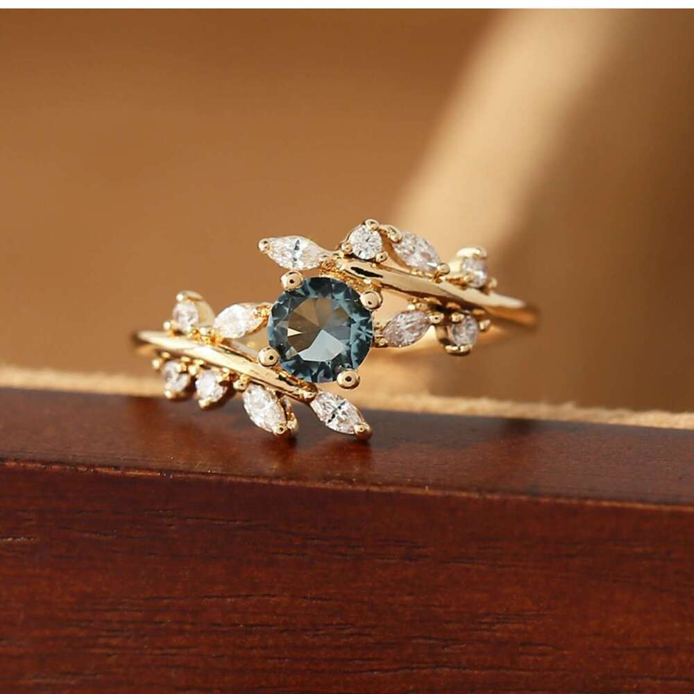 Super Beautiful High-End Sense Girl Artistic Bracelet French Style Dark Blue Imitation Crystal Vine Ring Niche Light Luxury Women's Accessories