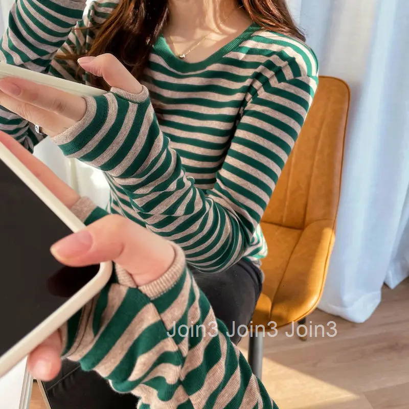Old T-shirt Woman Long Sleeve High Quality Clothing Vintage Tees Striped Wholesale Fitted Art Kawaii Cool Pulovers O Womens Top