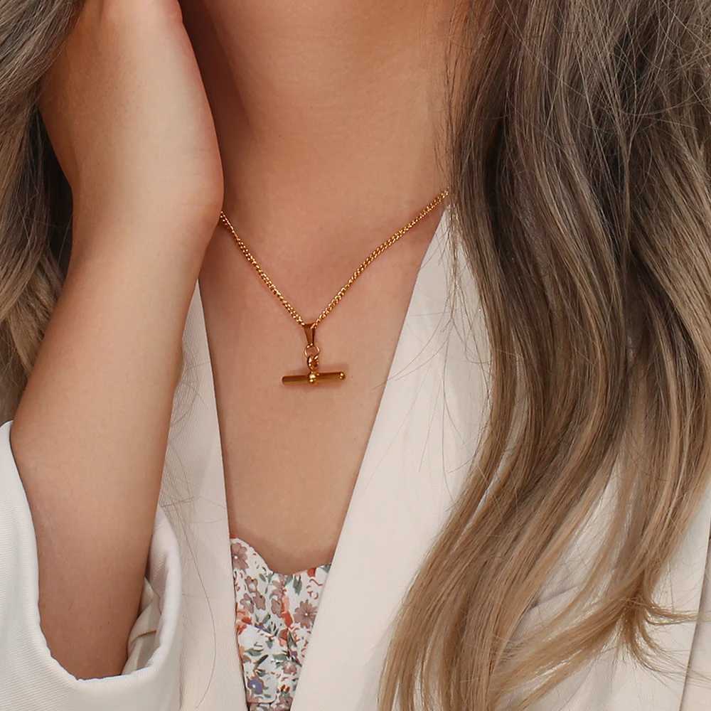 E.B.belle Stainless Steel 18K Gold Plated Minimalist Design T Bar Pendant Necklace For Women Girls Ladies Gold Jewelry W250618