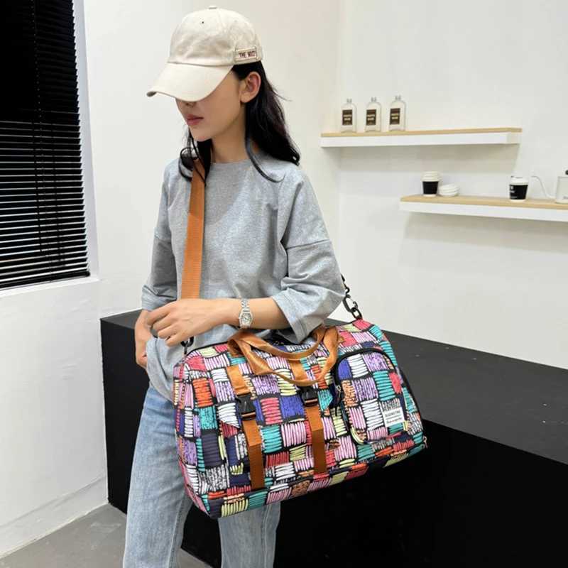 2024 New Fashion Capacity Gym Bags with Independent Shoes Warehouse Summer Outdoor Yoga Oxford Cloth Duffle Fitness Handbag W250618