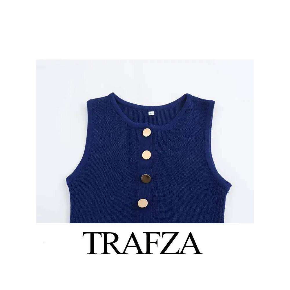 Designer Clothing 2025 Summer Slim Knitted Retro Round Neck Sleeveless Metal Single-Breasted Elegant Women's Slit Dress