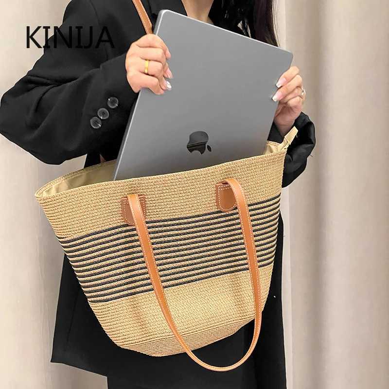 Summer Stripe Tote Bag Str Bag Mens New Beach Seaside Outdoor Travel Shoulder Bag Large Capacity Portable Basket B250618