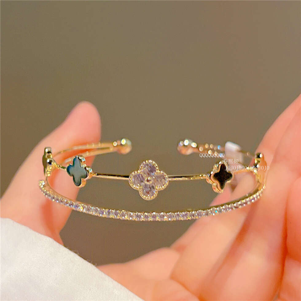 Korean Style Micro-Inlaid Transparent Four-Leaf JOJOACC 2022 Gold-Plated Zircon Inlaid Dia Bracelet