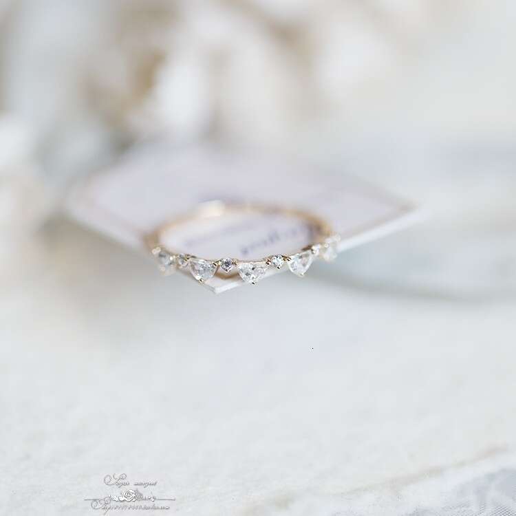 Snake-Shaped Zircon for Women, Ins Style, Niche, Light Luxury, Versatile, High-End Feel, Non-Fading, Adjustable Open Finger Ring