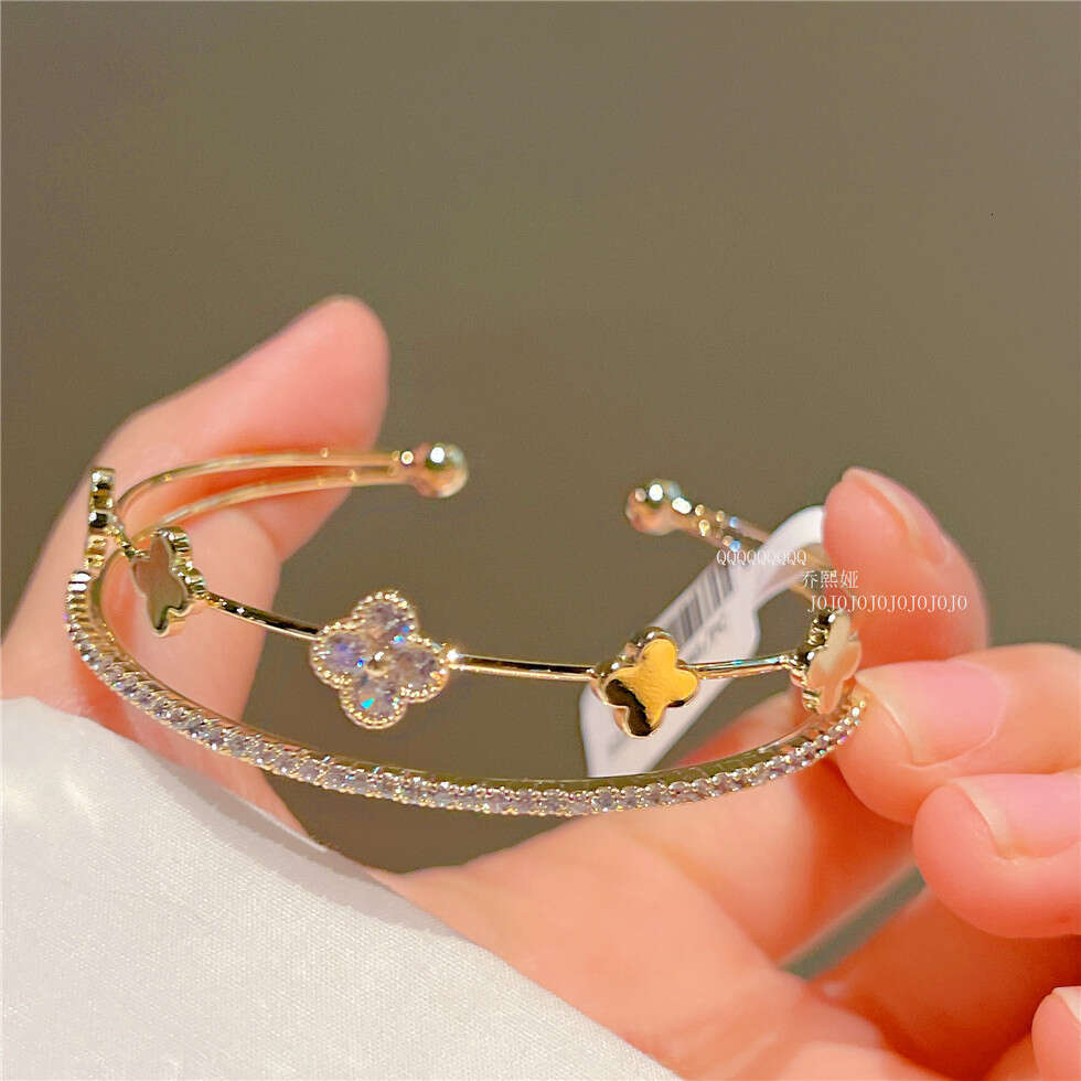 Korean Style Micro-Inlaid Transparent Four-Leaf JOJOACC 2022 Gold-Plated Zircon Inlaid Dia Bracelet
