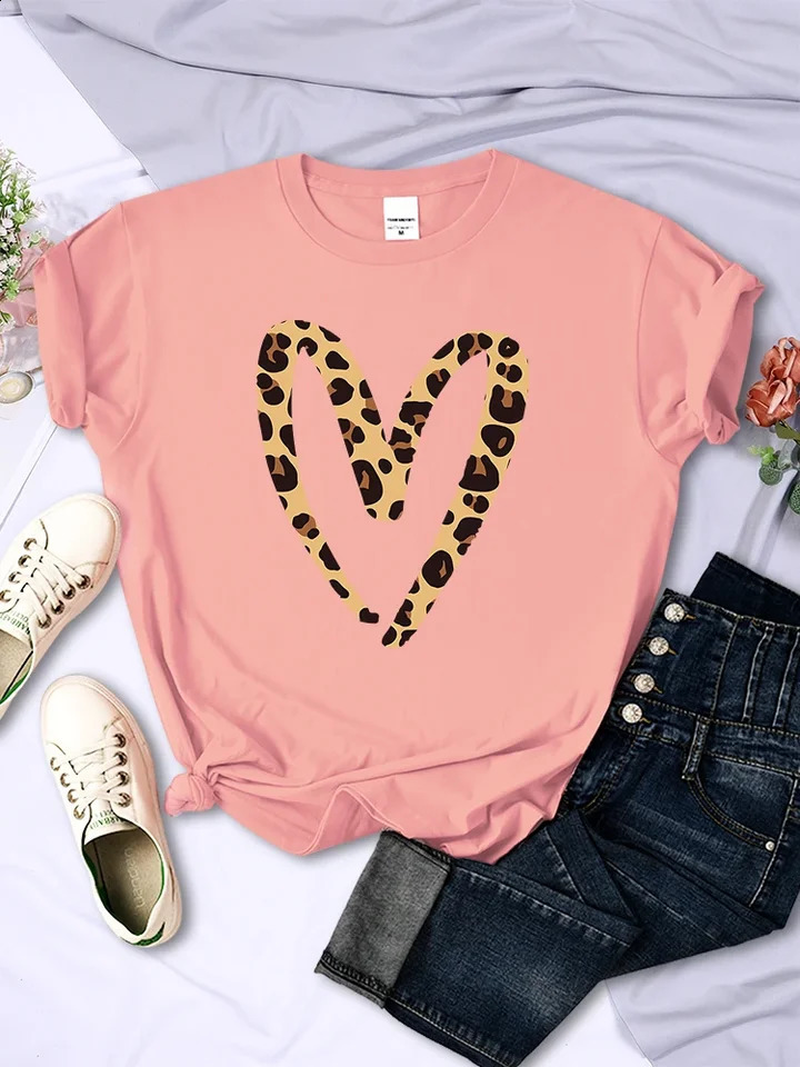 Hollow Out Leopard Print Love Tshirt Women Fashion Casual T Shirt Street Sport Soft Tee Shirt Breathable Street T Shirt Woman 250614