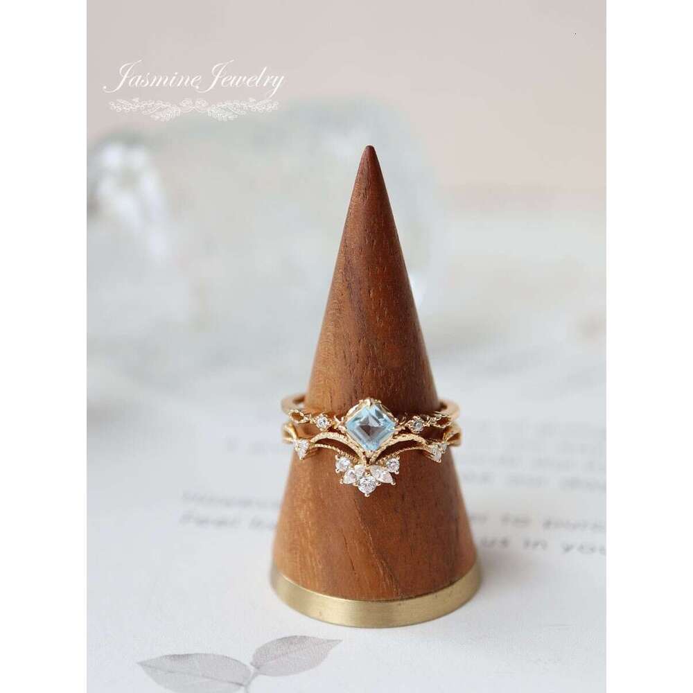 Pale Flower Crown" Zircon V-Shaped Bud Same Style Simple Versatile Stackable Set Light Luxury Ring