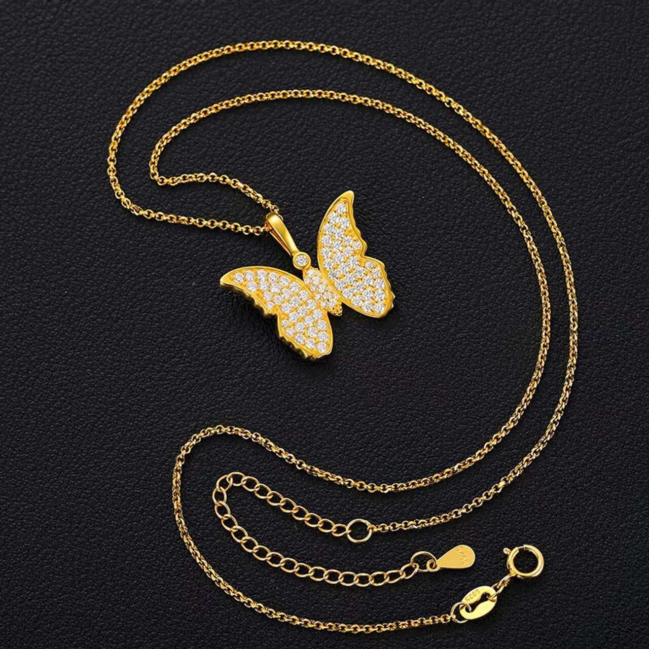 Luxury Womens 925 Iced Blinged Moissanite Necklace Elegant Butterfly Pendant Solid Casual Fashion Jewelry New Design