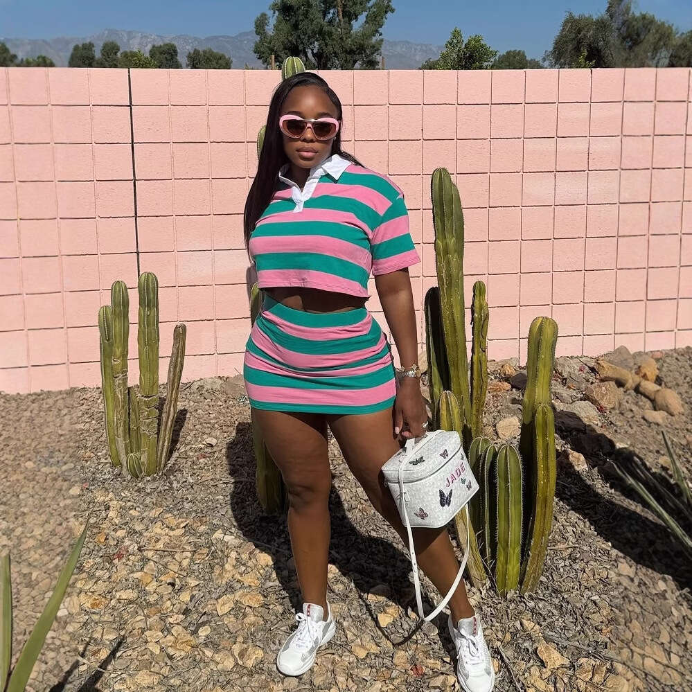 New Fashion Striped Color-Block Short Crop Top With Long Sleeves And Turn-Down Collar, Bodycon Skirt Set B5