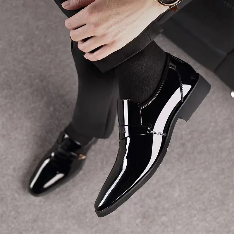 Men Lacquer Leather Shoes Business Korean Edition British Pointed Set 250612