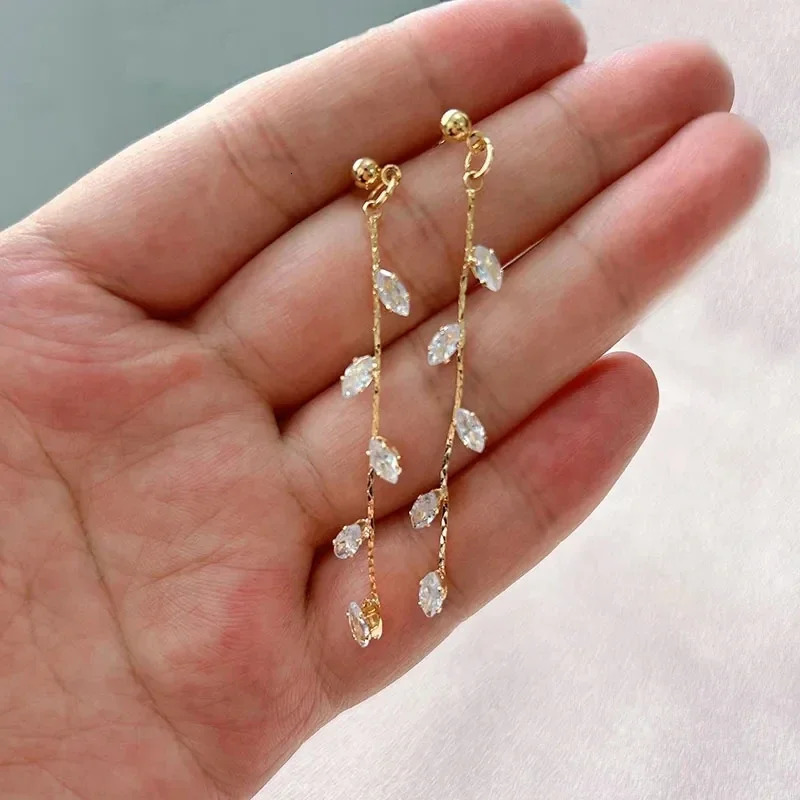 Fashion Gold Color Leaf Earrings For Women Exquisite Mini Set Cubic Zirconia Wedding Ear Jewelry Pendant Gifts 250617