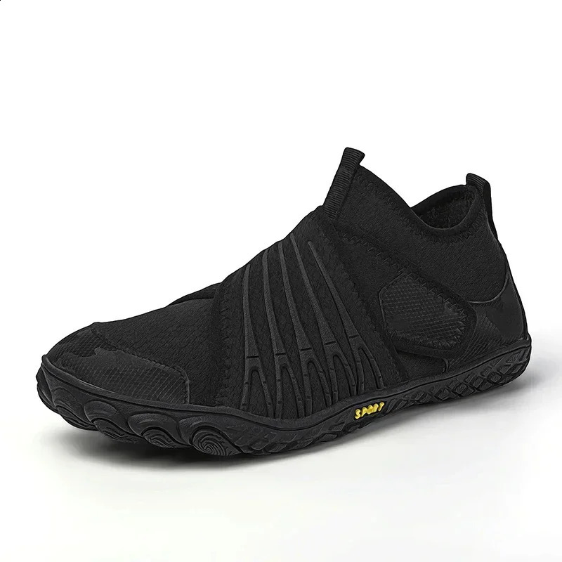 Water Shoes for Men Quick Dry Wide Toe Aqua Shoes Adjustable Barefoot Sock for Swim Beach River Pool Surf 250617