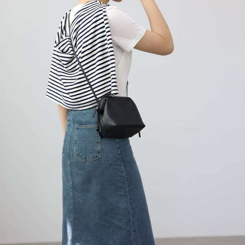 Women's Real Leather Crossbody Bags Designer Soft Black Shoulder Bag Cowhide Small Size Versatile Fashion Purses
