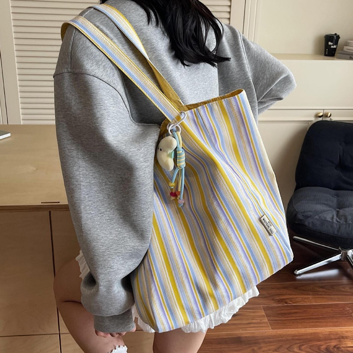 Free shipping designer Commuting Lazy Style Double-Sided Canvas Bag for Women 2025 New Color-Block Striped Tote Bag Large Capacity Shopping Bag