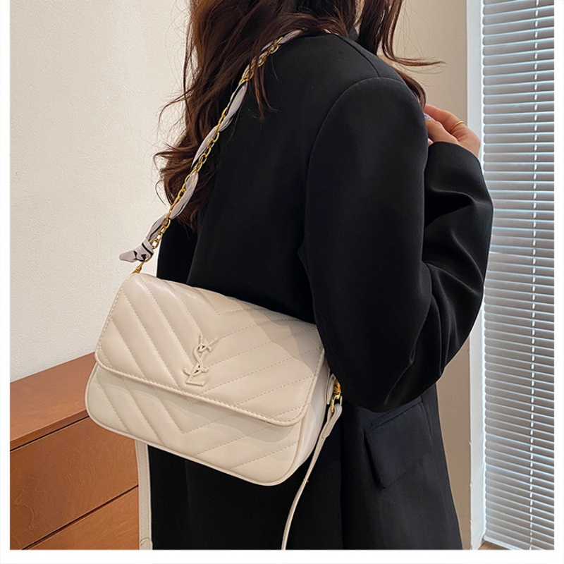 2025 free shipping women's designer luxury new diamond grid chain bag fashion shoulder crossbody bag retro black white