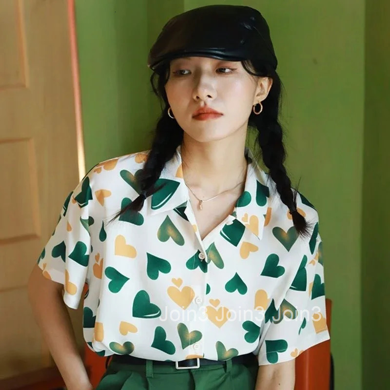 Woman Top Love Shirts Blouses for Women Green New Collection 2025 Elegant and Youthful S Y2k Fashion Clothing Sales Cool Cute