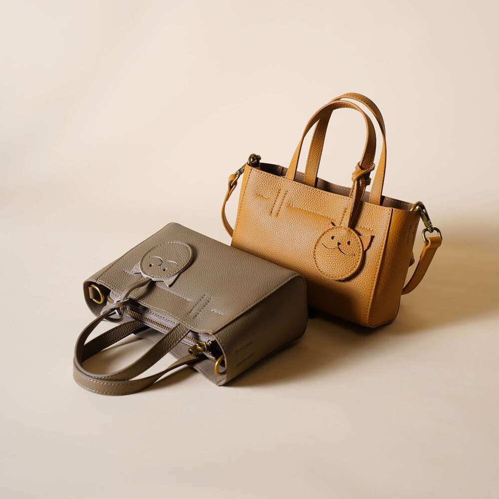 Women's Cowhide Smiley Face Handbag Shoulder Crossbody Bag Top Layer New Style High-Quality Texture Genuine Leather