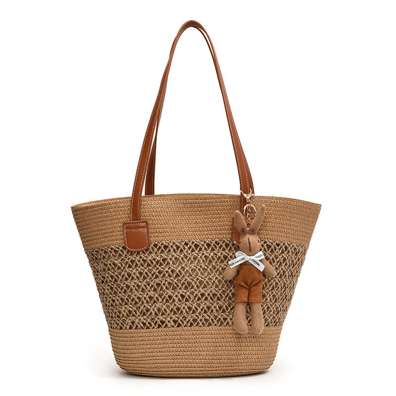Free shipping designer Vacation Woven Bag Women's Beach Straw Bag 2025 New Fashion Versatile Commuter Shoulder Bag Tote Bag