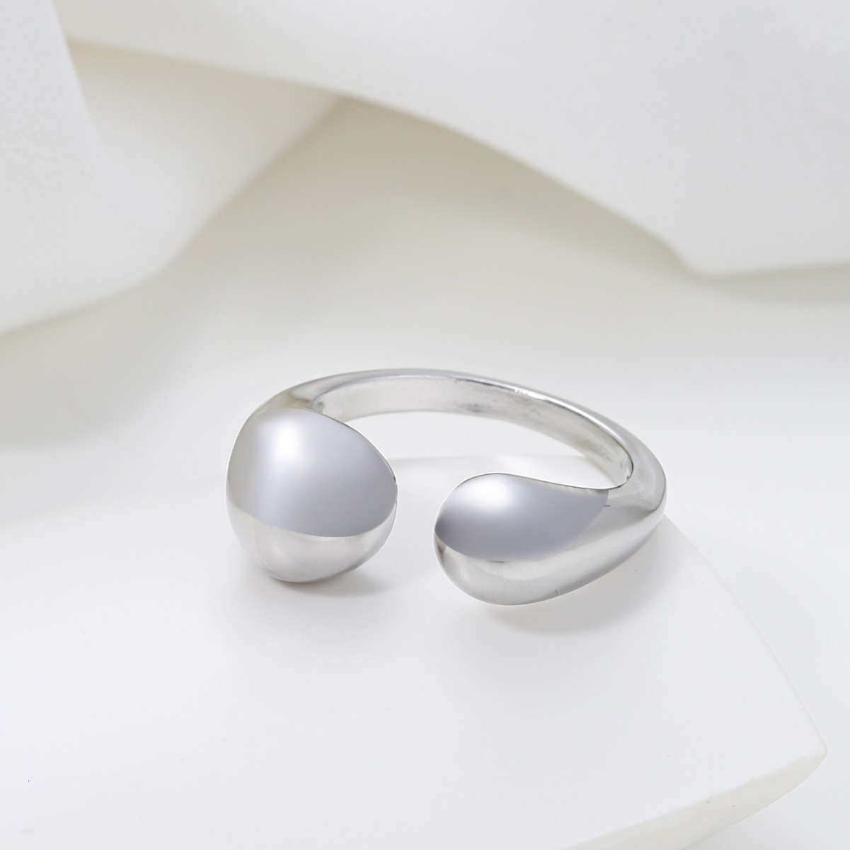 Fashion Fresh Sweet Personality Alloy Smooth Water Drop Shape Ring Design Korean Style Hand Jewelry