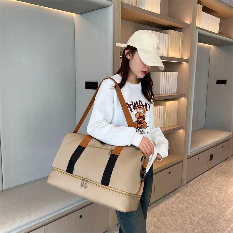 Large-capacity portable travel bag lightweight gym bag independent shoe compartment shoulder messenger bag. W250618