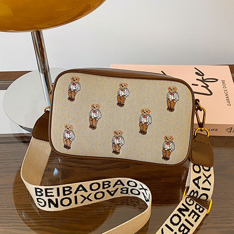 Free Shipping 2025 New Designer Bag Bear Embroidery Women's Shoulder Bag Retro Color Blocked Trendy Handbag Casual High-quality Shopping Bag