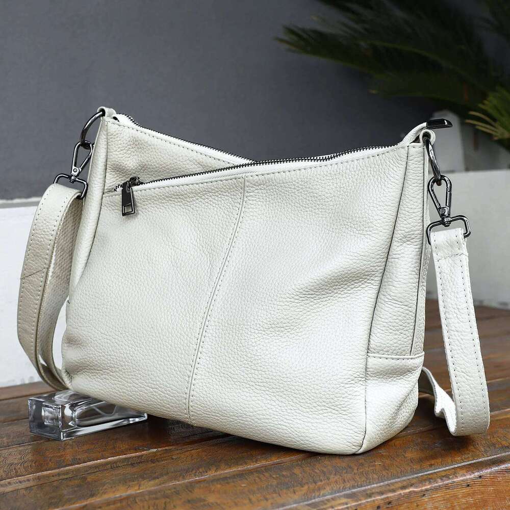 2025 Genuine Leather Niche Design Women's Crossbody Fashion Simple Shoulder Bag Daily Handbag Korean Style Versatile Bag