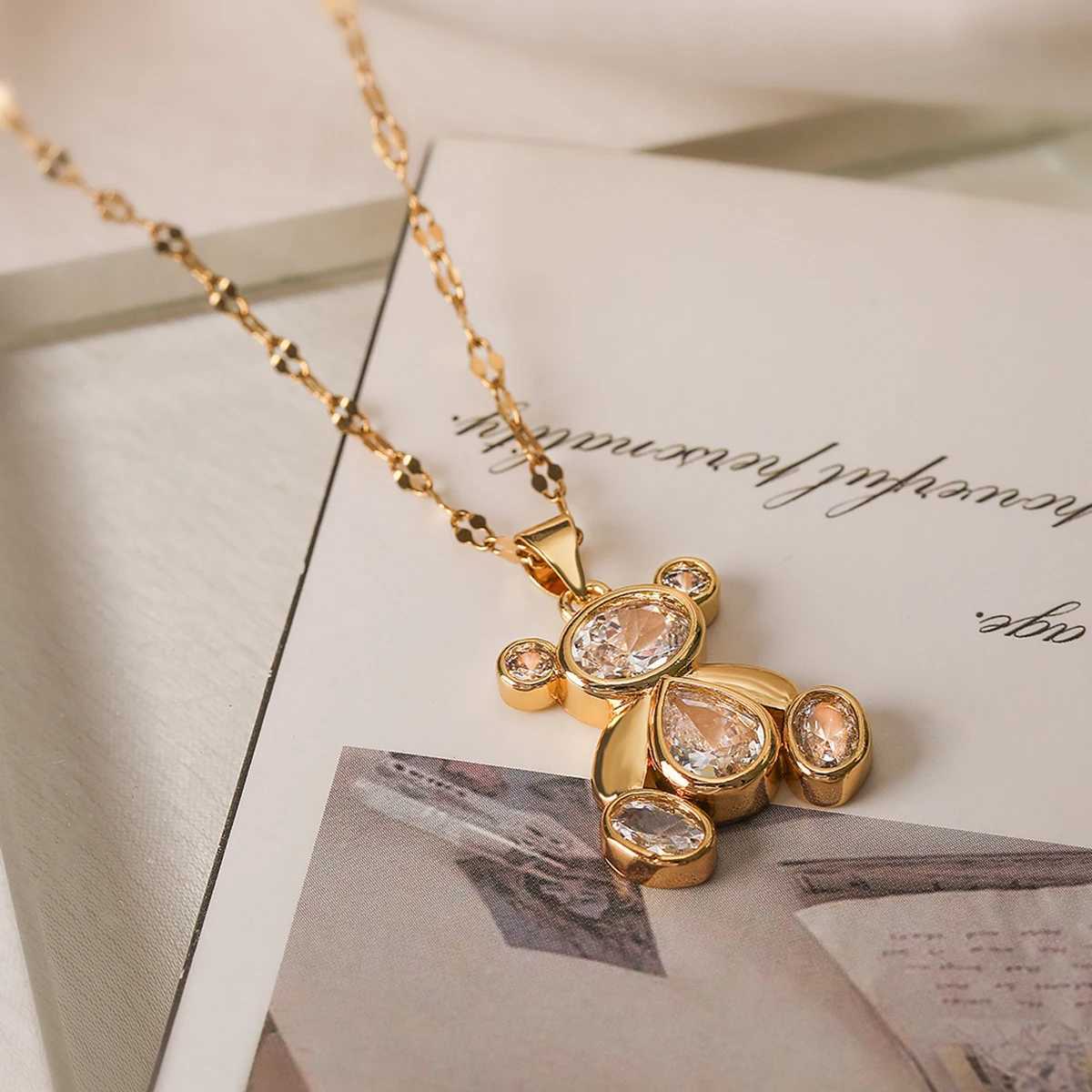 Stylish Cute Bear Pendant Necklace For Women Girl Delicate Cubic Zirconia Accessories Stainless Steel Chain Jewelry Valentine W250618