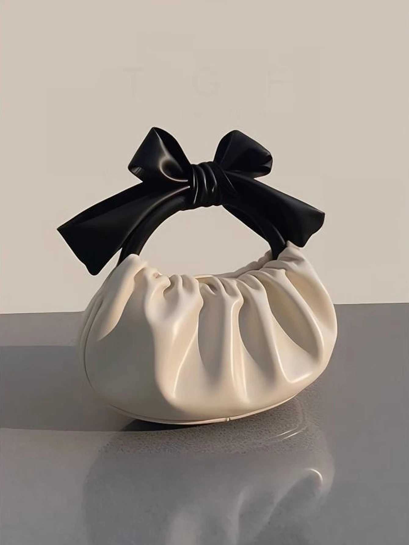Fashionable and versatile bow fold crossbody bag hand-held cloud bag Z250618