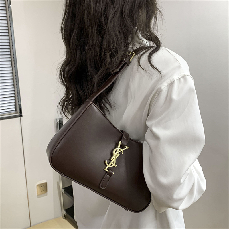 2025 Free shipping designer bags for womens Shoulder bags red pink blue black New versatile soft leather underarm bag