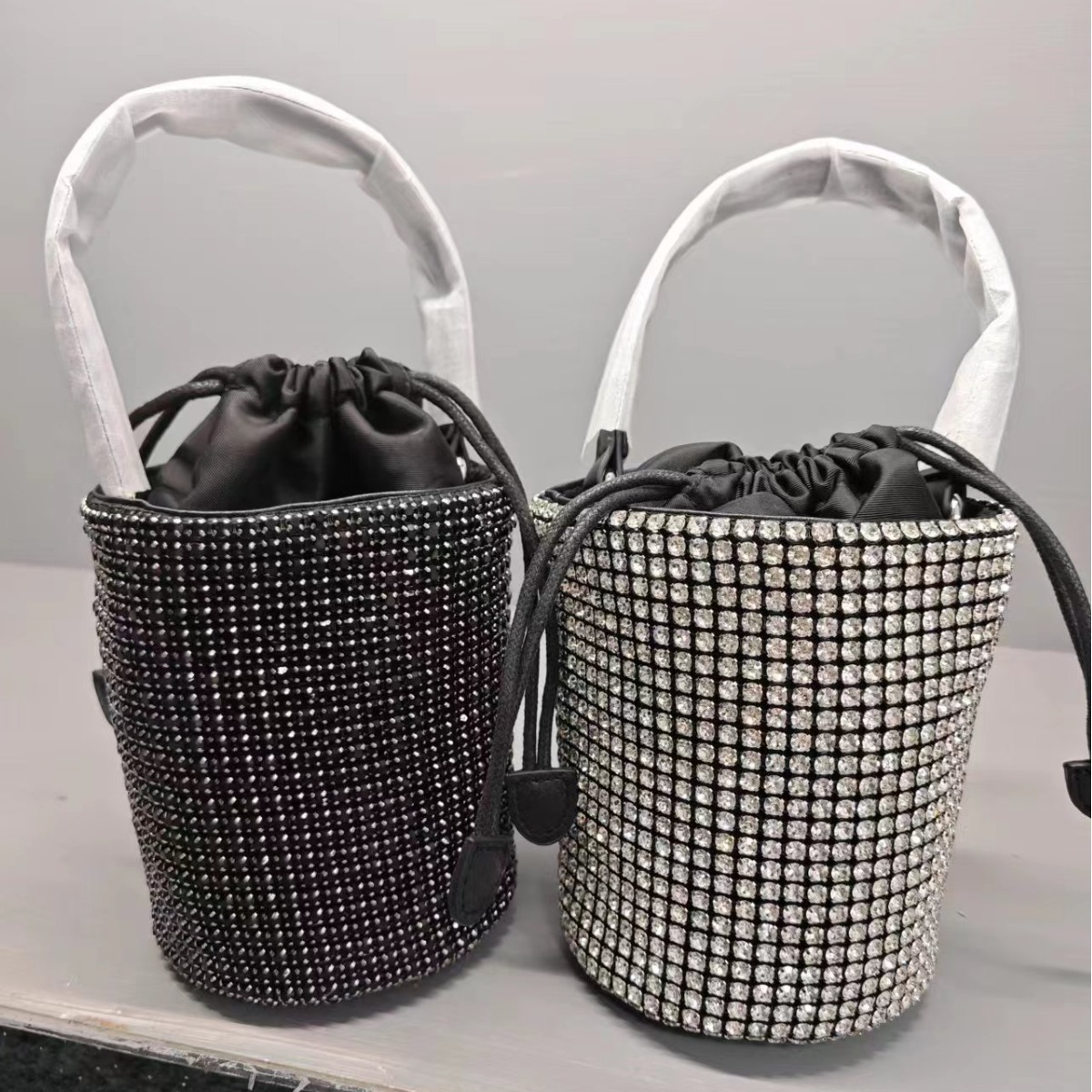 High Quality New Style Super Rhinestone Bag Handbag Design Sense Evening Bag Niche Light Crossbody Bag Women Small Tote Diamond Bag New Free Delivery 