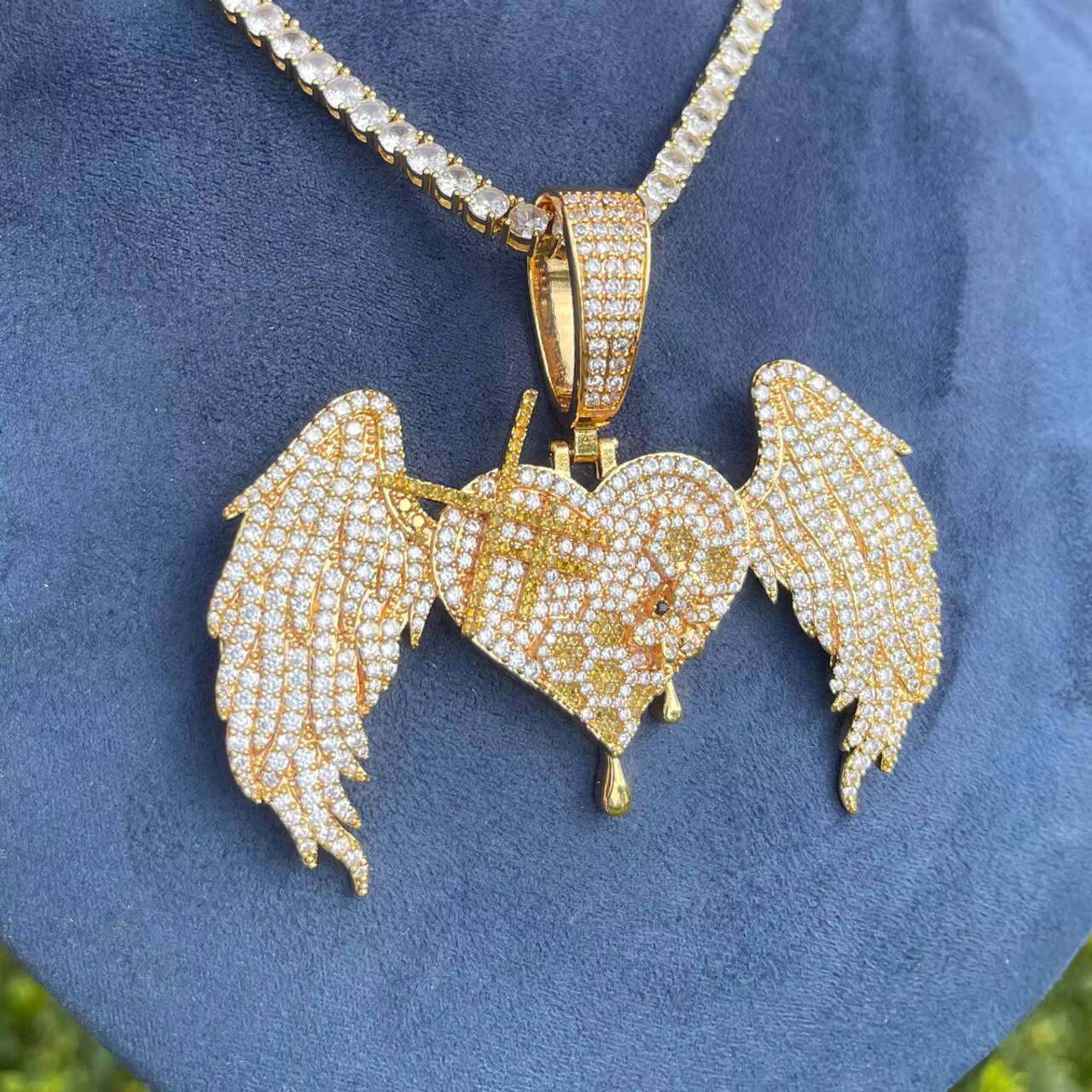 Customizable 3D Design Gold 925 SilverVVS Moissanite Pendant Unique New Hip Hop Style Iced Heart Wing Necklace Pendants Charms