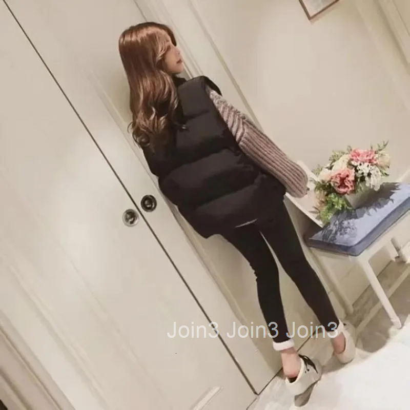 Half Lady Padded Cotton Giletes Loose Short Casual Lightweight Cold Sleeveless Womens Vests Cheap New Outerwear Elegant Autumn