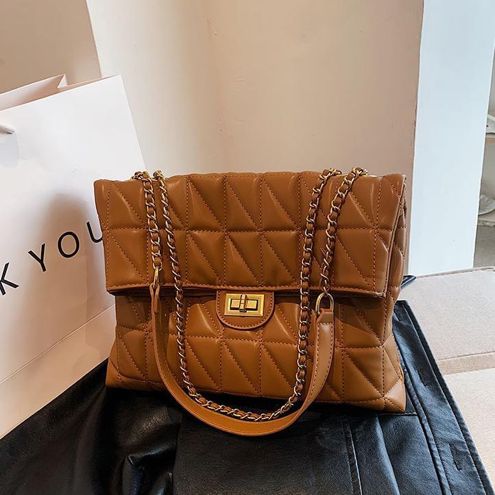 Free shipping designer Large Capacity Quilted Chain Bag for Women 2025 New Versatile Fashion Shoulder Bag High-end Trendy Underarm Bag