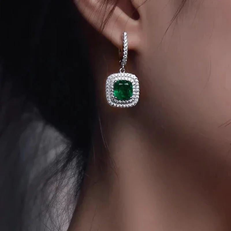 Huitan Elegant Drop Earrings for Women Brilliant Creative Green Cubic Zirconia Ear Accessories Modern Engagement Jewelry Gifts 250617