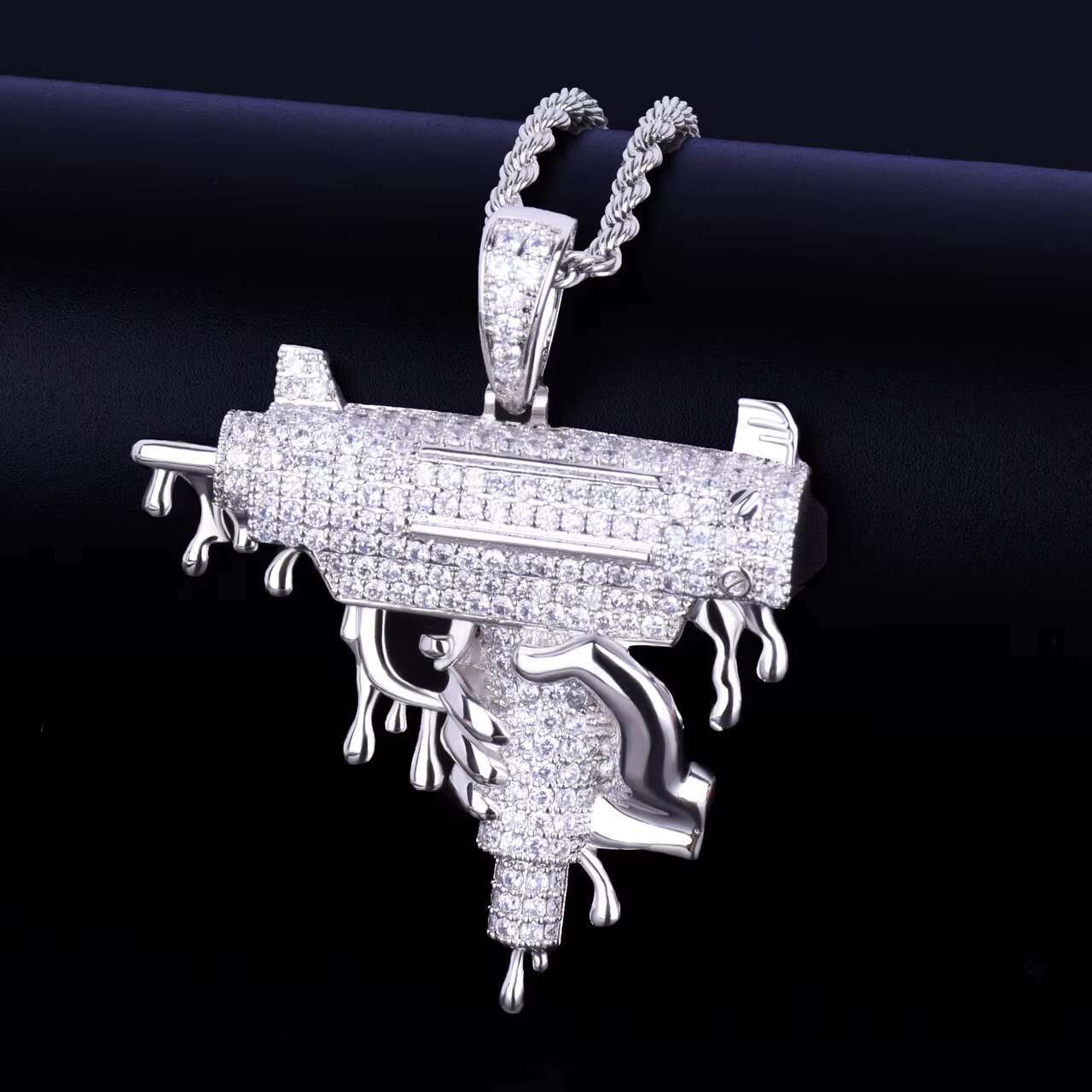 18K Rose Gold .925 Silver Hip Hop Pendant Hand Holding Dripping Uzi Machine Gun Moissanite Charm