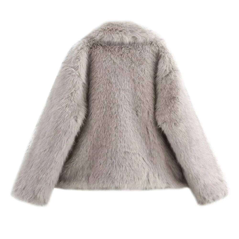 PB&ZA2024 Winter New Women's Clothing Style Simple and Fashionable Versatile Artificial Fur Effect Flip Collar Short Warm Coat