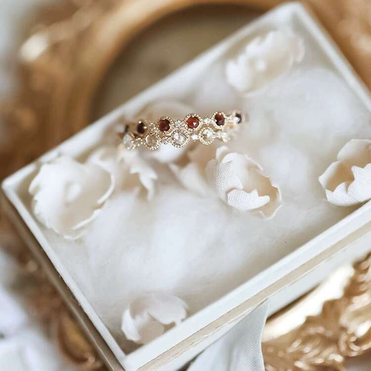 Dusk, Evening Star Super Beautiful Flower High Imitation Natural White Topaz Red Pomegranate Rare Rose Cut Light Luxury Ring