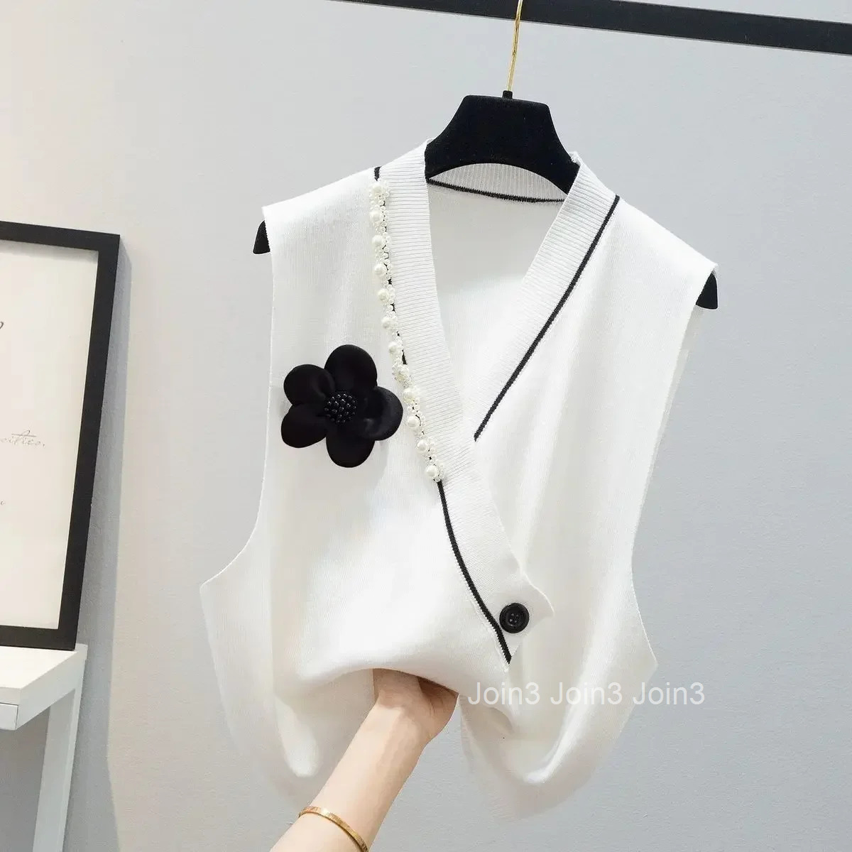 Vest White Womens Sweater V-neck Knit Tops for Woman Black Korean Style 90s Vintage Cold Winter Jersey Economics Luxury Sale