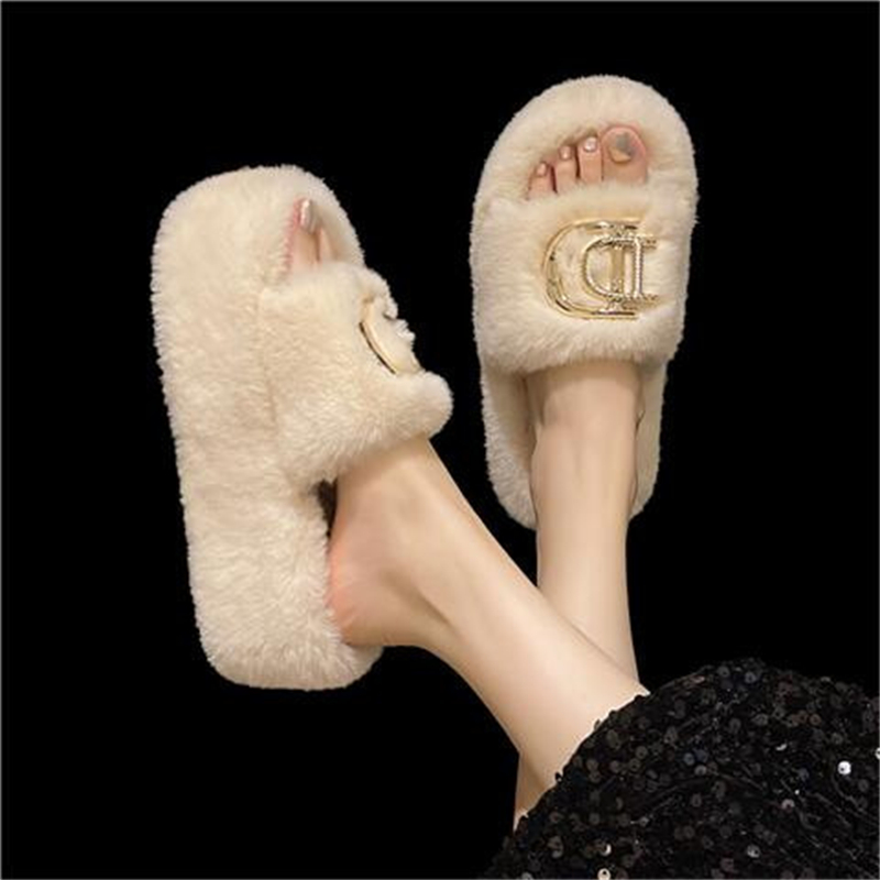 hot free shipping designer slippers for woman winter Indoor outdoor keep warm comfortable vintage Plush sandals dh1702150