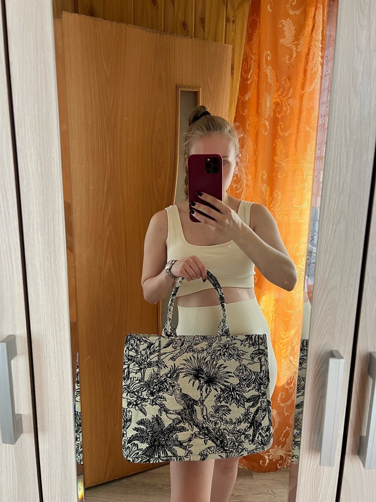 Free Shipping 2025 New Designer Bag Large Capacity Tiger Pattern Women's Pearl Shoulder Handbag High Quality Leisure Boutique Shopping Bag Commut