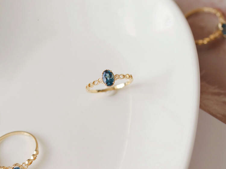 Pleasure Philosophy Same Style Gold Lace Hollow Versatile London High Imitation Blue Topaz Light Luxury Ring