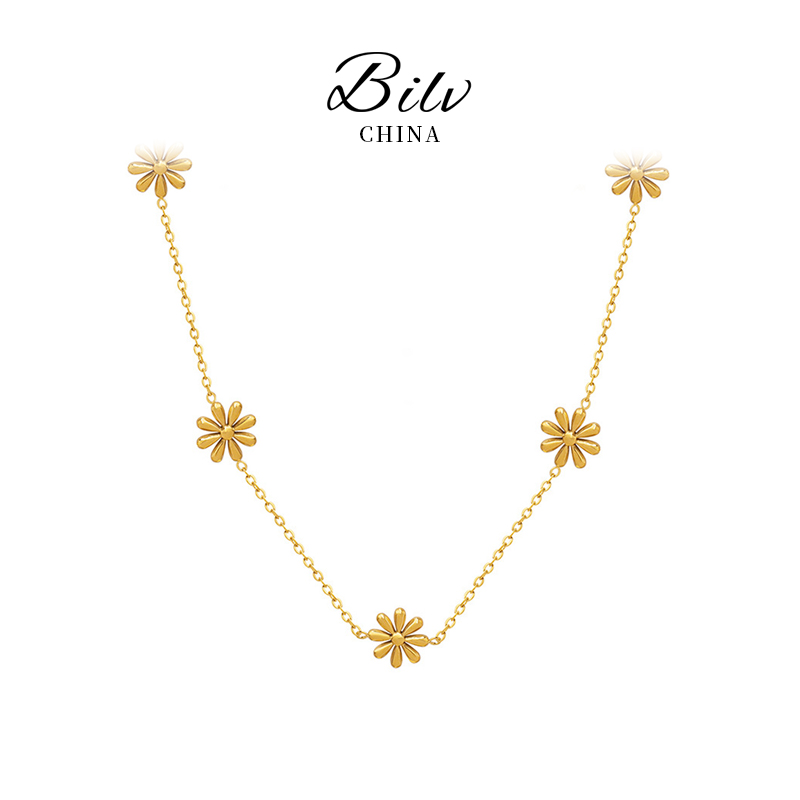 Chic Female Accessory: Stylish Floral Design Necklaces Featuring Intricate Clovers in a Premium 14kt Vermeil
