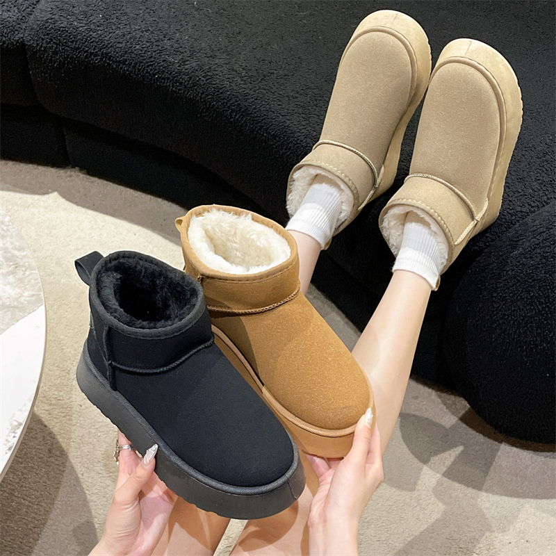 hot Free shipping designer Boots for woman winter cotton shoes keep warm anti slip Ankle Boots Fashion casual classic snow boots black brown