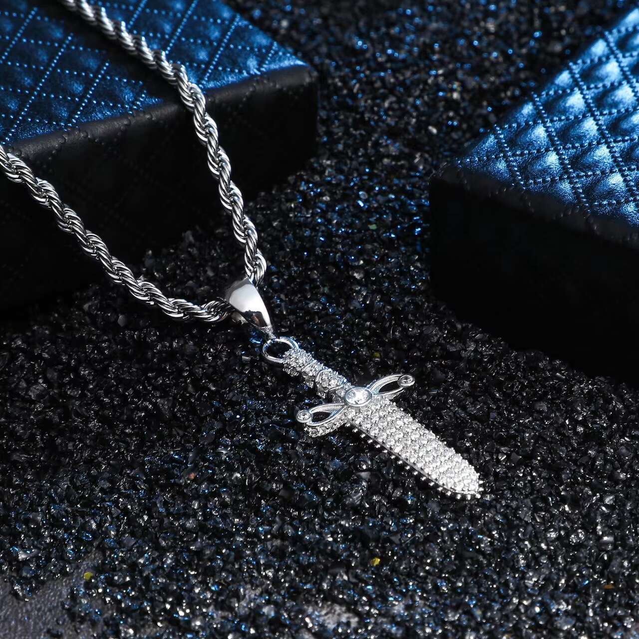 New Arrival 18K Gold Hip Hop Style Necklace Custom Mini Dagger Pendant Trendy Mens Moissanite Jewelry Featuring Natural