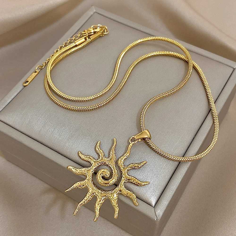 Flashbuy Vintage Chic Sun Shaped Pendant Stainless Steel Necklace Statement Golden Fashion Jewelry Gift W250618